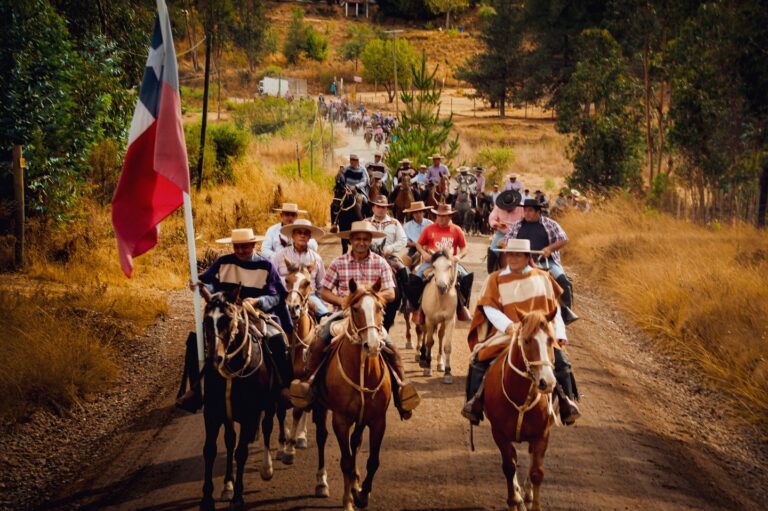 Gran convocatoria en la Cabalgata Aniversario 277 de Quirihue