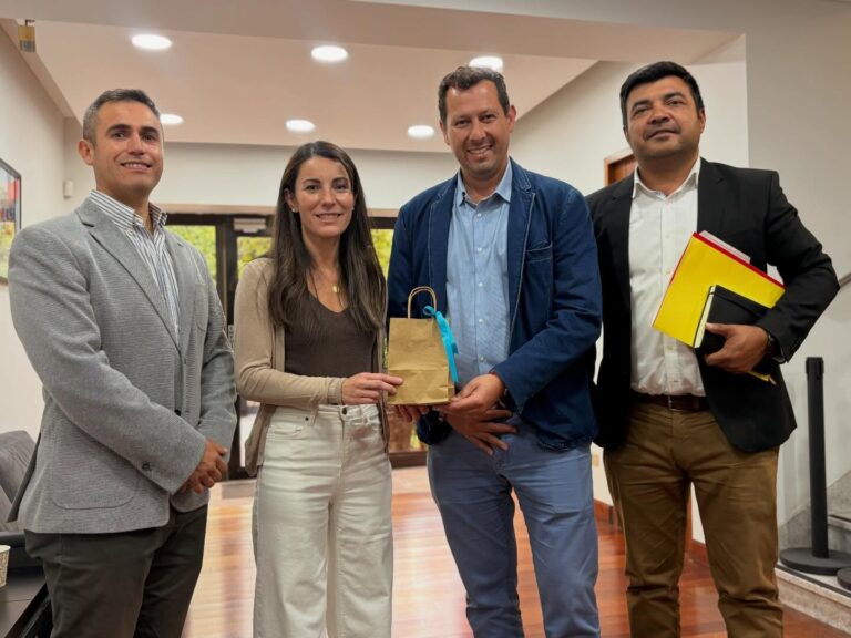 Municipio se reúne con futura Ministra de Educación