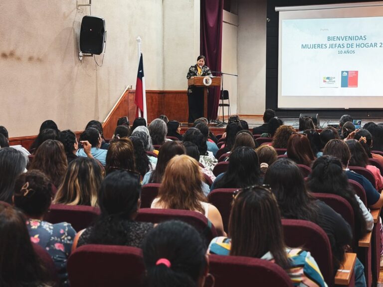 Ceremonia de inicio del Programa Mujeres Jefas de Hogar 2026