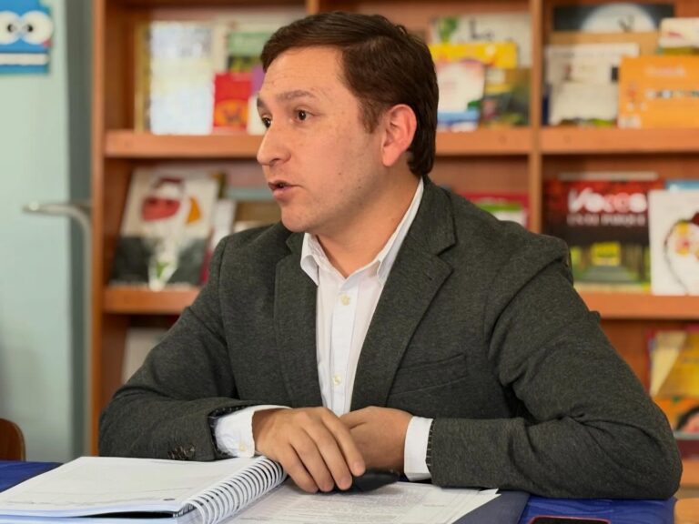 Escuela Grumete Cortéz realizó su Consejo Escolar junto al alcalde