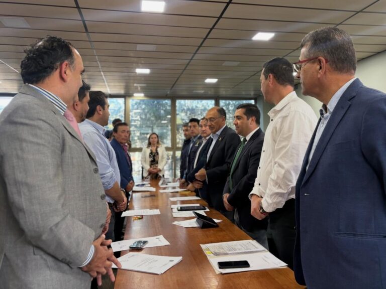 Asociación de Municipalidades del Valle del Itata se reúne con autoridades regionales para abordar las  prioridades de la provincia.