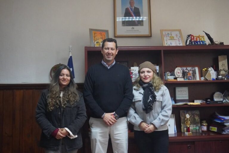 REUNIÓN JUNTO A DIRECTORA REGIONAL DE MIGRACIÓN