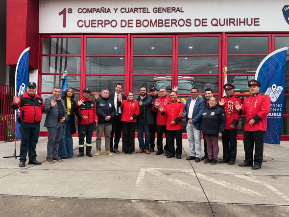 INAUGURAN AMPLIACIÓN Y REPOSICIÓN DE CUBIERTA DEL CUARTEL DE BOMBEROS