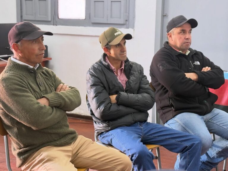 𝗨𝗡𝗜𝗢́𝗡 𝗖𝗢𝗠𝗨𝗡𝗔𝗟 𝗗𝗘 𝗝𝗨𝗡𝗧𝗔𝗦 𝗗𝗘 𝗩𝗘𝗖𝗜𝗡𝗢𝗦 𝗥𝗨𝗥𝗔𝗟𝗘𝗦 SOSTIENE REUNIÓN DE TRABAJO JUNTO A MUNICIPALIDAD