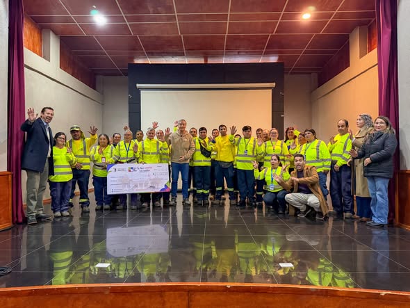ENTREGA DE BONOS A TRABAJADORES DE ASEO Y ORNATO